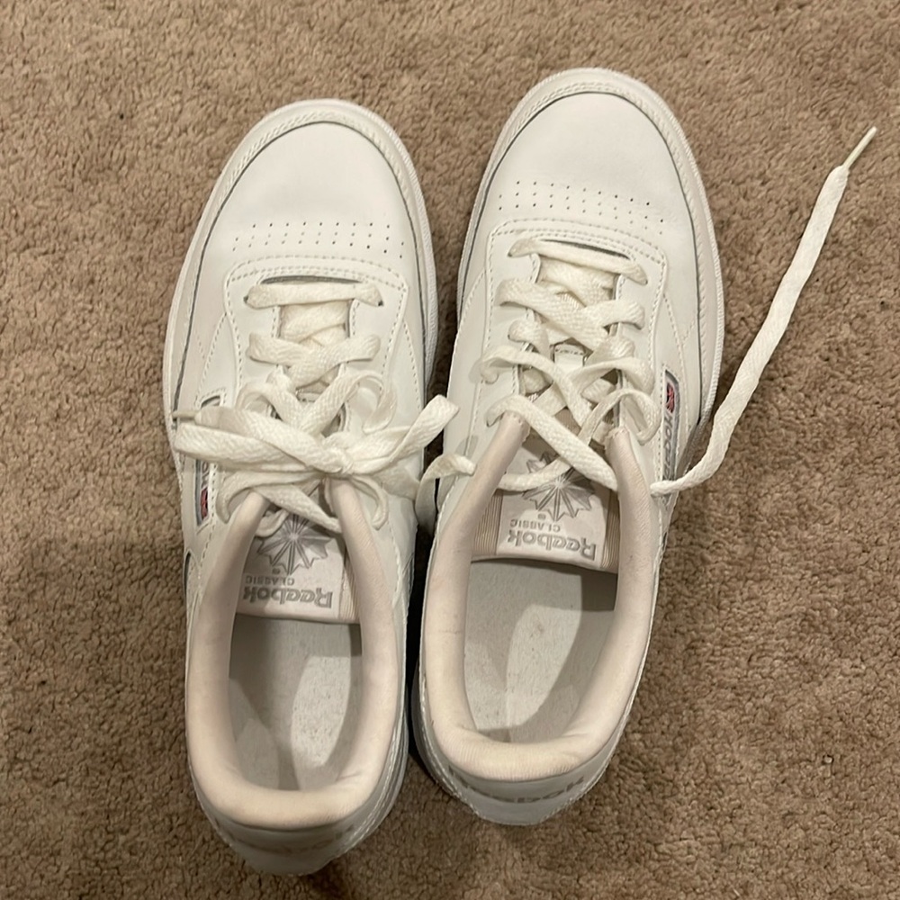 Reebok Sneakers